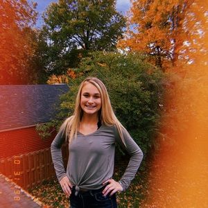 Meet your Posher, Brooke